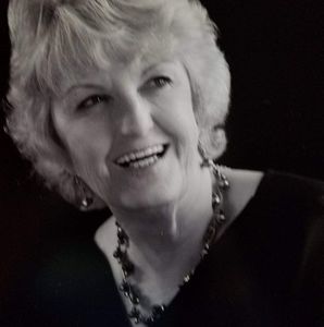 Meet your Posher, Dee